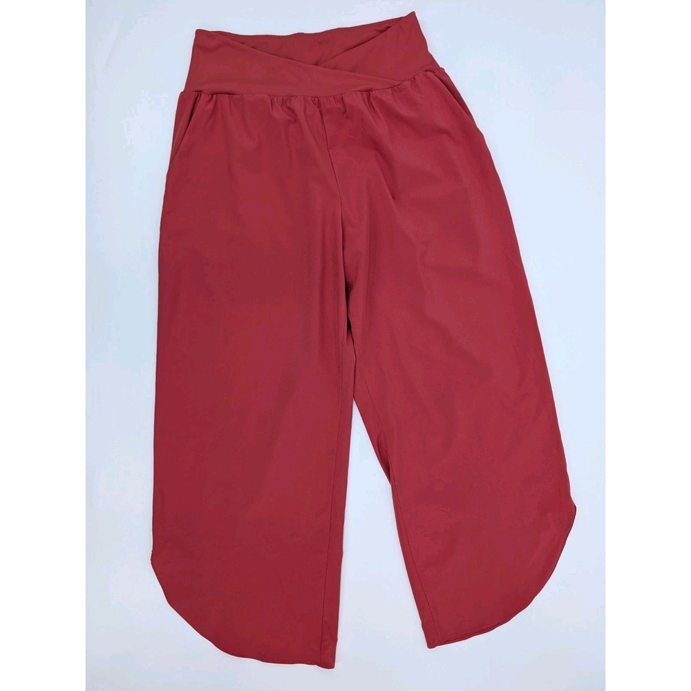Halara Breezeful Crossover Capri Pants Size M Red Light Flowy Wide leg Yoga